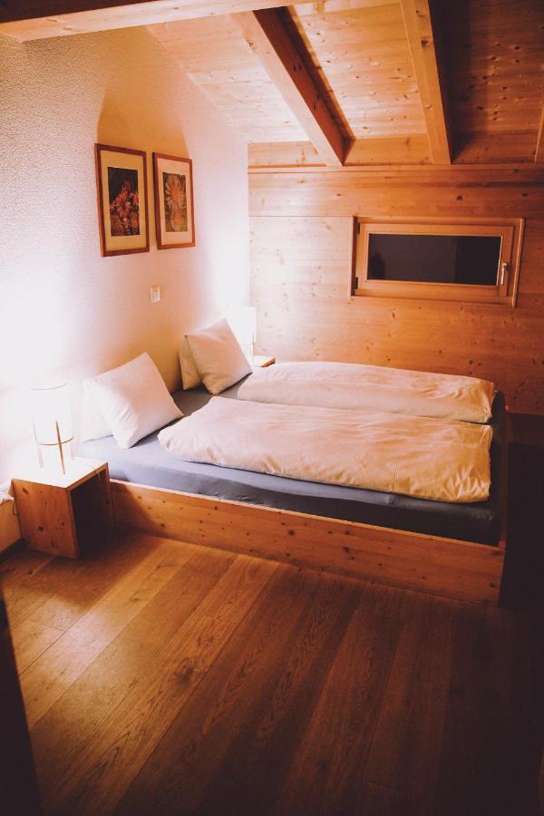 Berghaus Sulzfluh Hotel Saint Antonien Bagian luar foto
