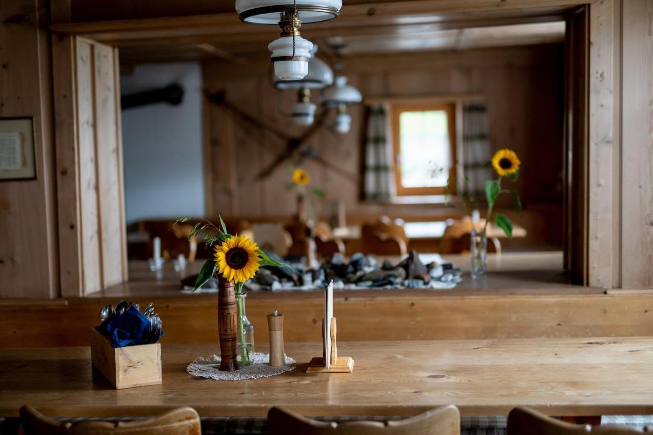 Berghaus Sulzfluh Hotel Saint Antonien Bagian luar foto
