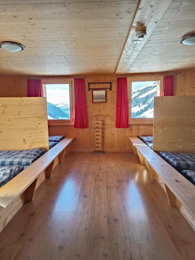 Berghaus Sulzfluh Hotel Saint Antonien Bagian luar foto