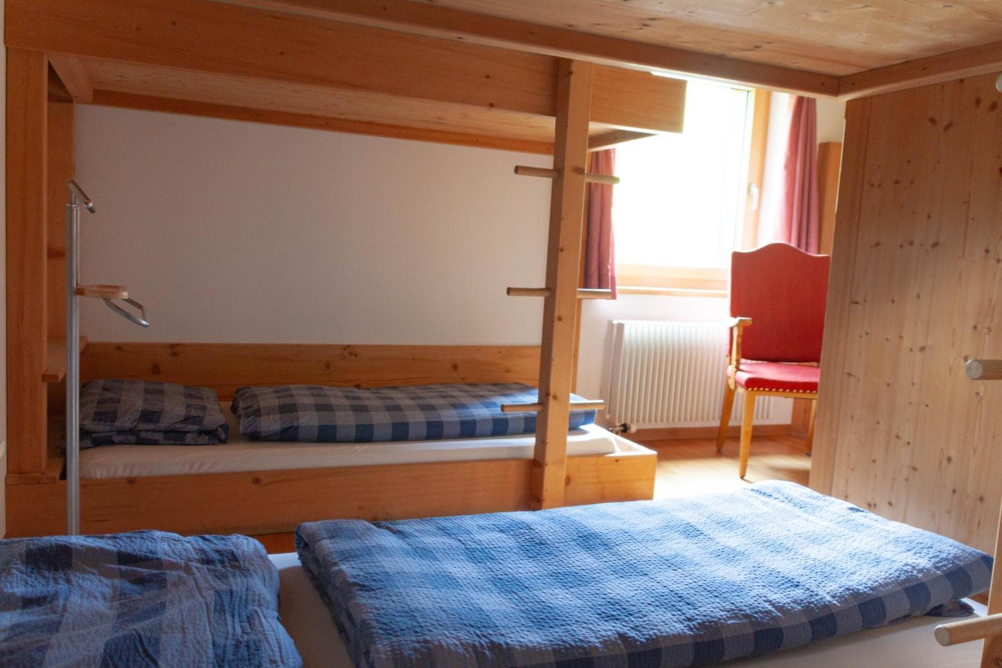 Berghaus Sulzfluh Hotel Saint Antonien Bagian luar foto